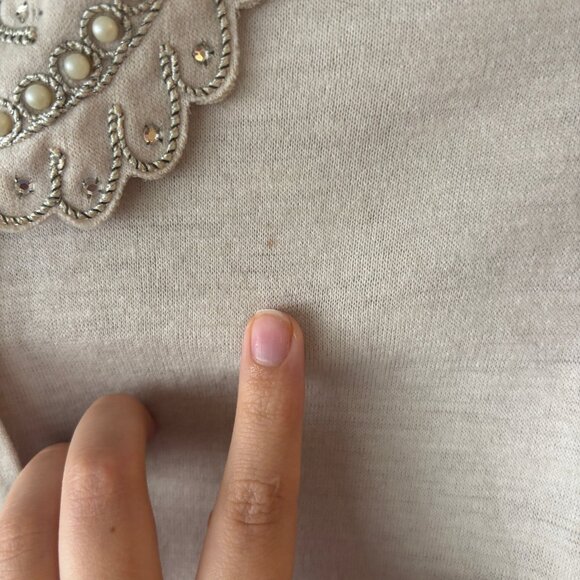 Vintage Beige Sweater with Rhineston & Pearl Collar - Picture 4 of 4